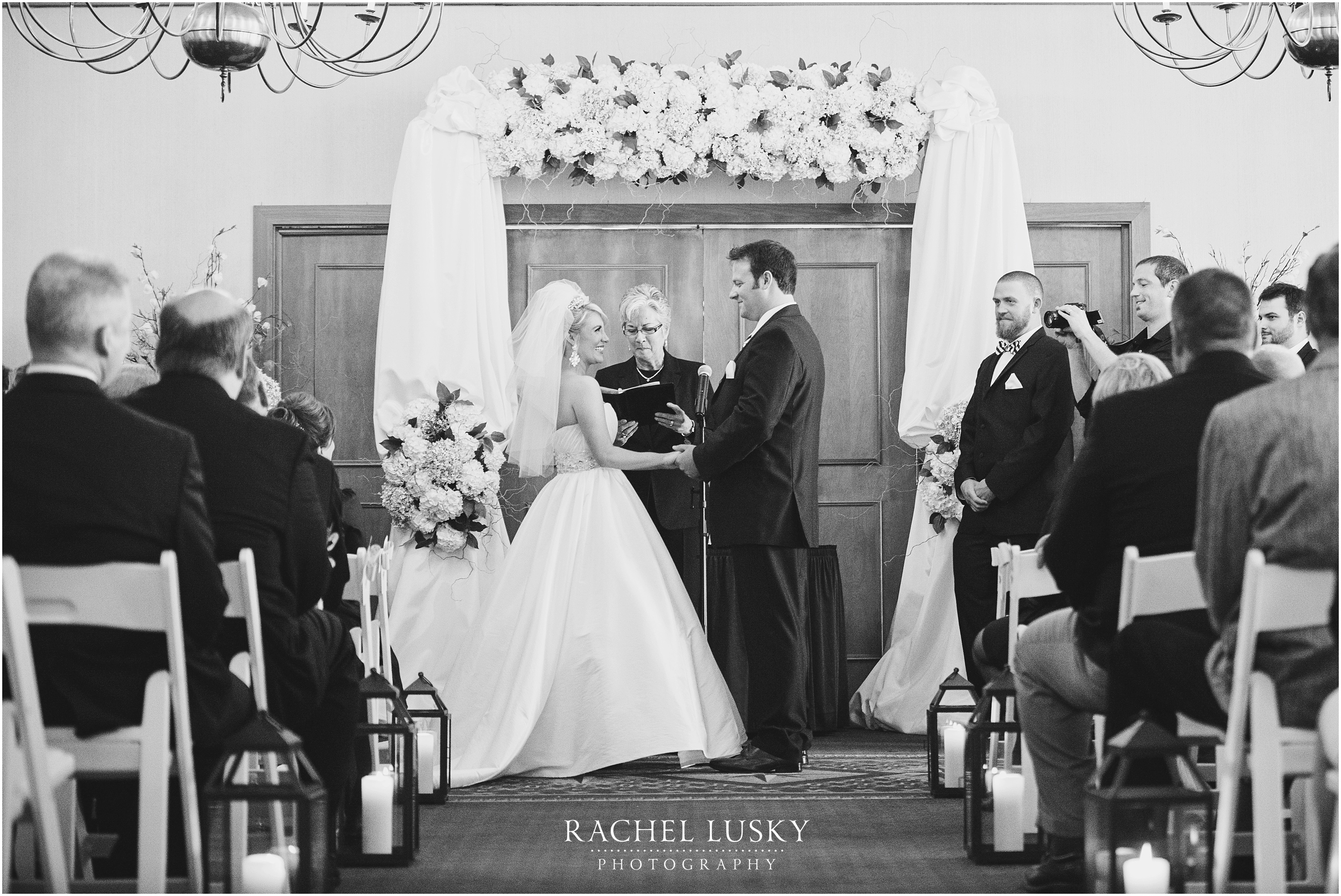 Erie Yacht Club Wedding Ceremony, Erie PA Wedding Photography