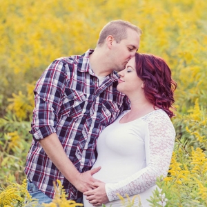 Frontier Park Maternity Photography