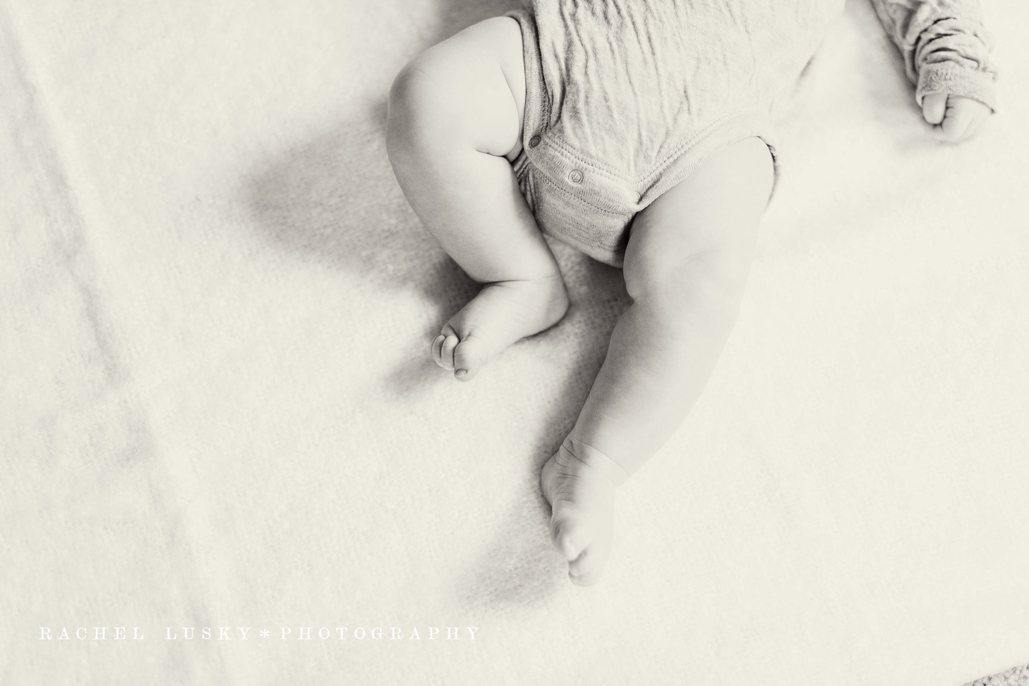 2 month old baby, Pittsburgh PA Photographer