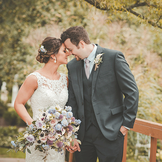 Wes & Michelle | Whispering Trees Manor | Edinboro, PA Wedding Photograpy
